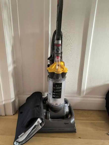 Photo of free Dyson vacuum cleaner (Bromley BR3) #1