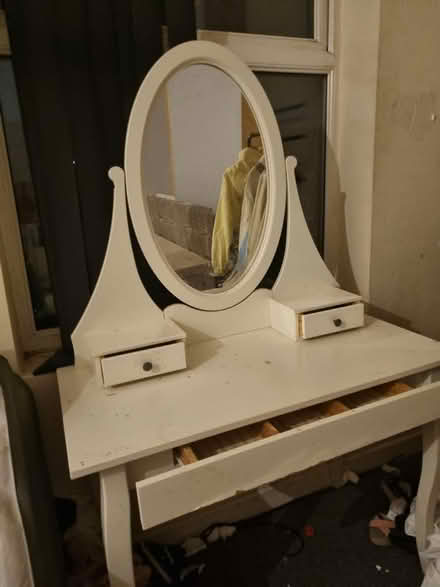 Photo of free Vintage Dressing Table (Lees OL4) #1