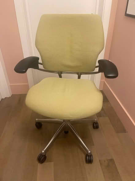Photo of free Office chair (Banstead) #1