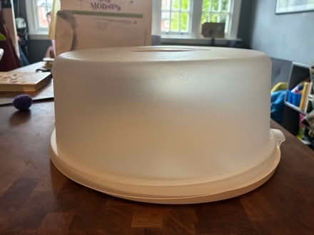 Photo of free Large cake carrier (Bournville B30) #1