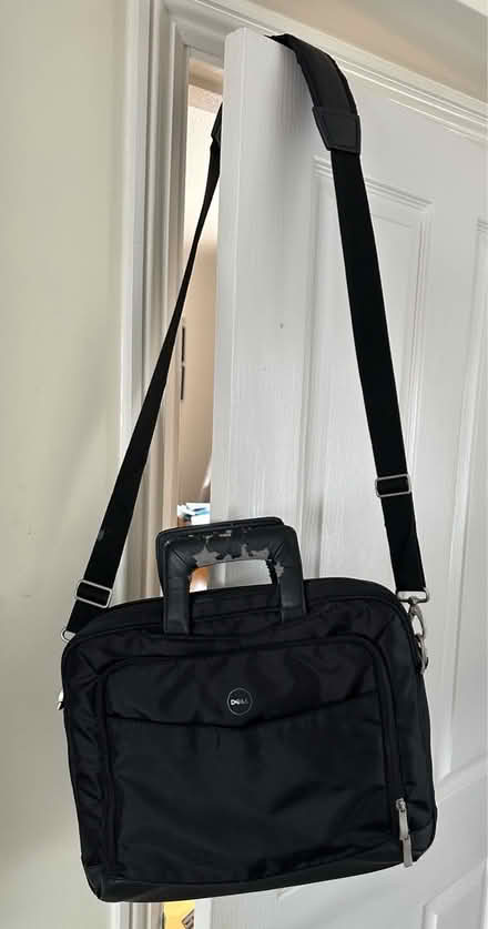 Photo of free Dell Laptop bag (Hazlemere HP15) #4