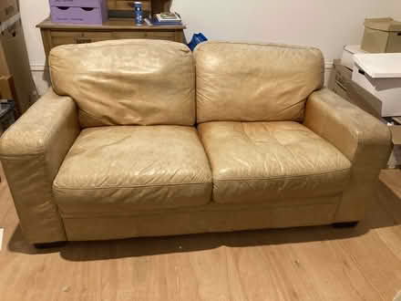 Photo of free comfy but very worn leather sofa (Woodside G20) #1