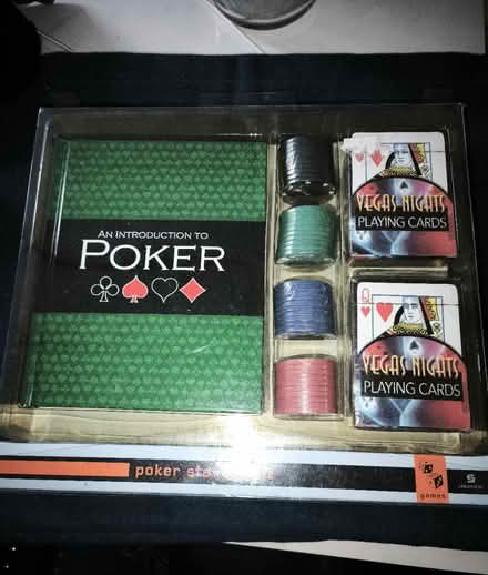 Photo of free Poker set and rulebook (CR0) #1