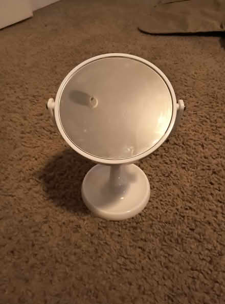 Photo of free Mirror (Odenton, near Odenton Elem) #1