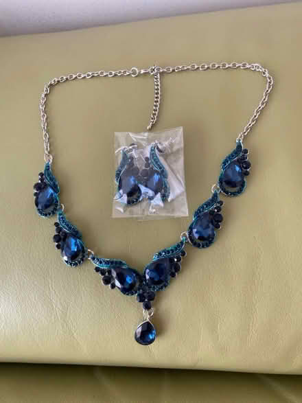 Photo of free Sapphire blue costume jewellery (Stockland Green B23) #1