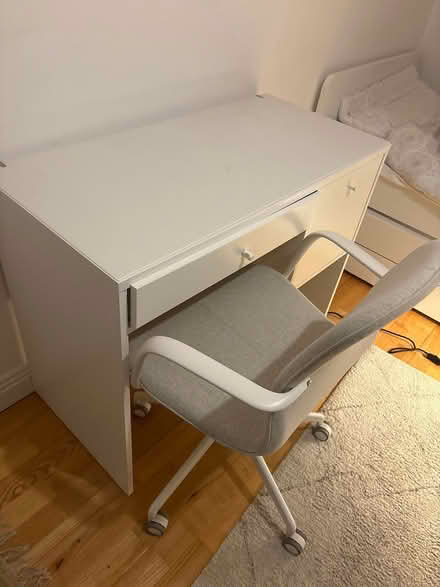 Photo of free Desk & chair (Dublin 2) #1