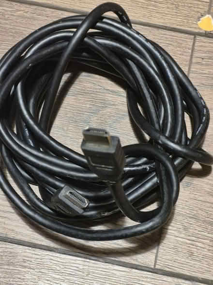 Photo of free HDMI Cables (Horsham Town area RH13) #2