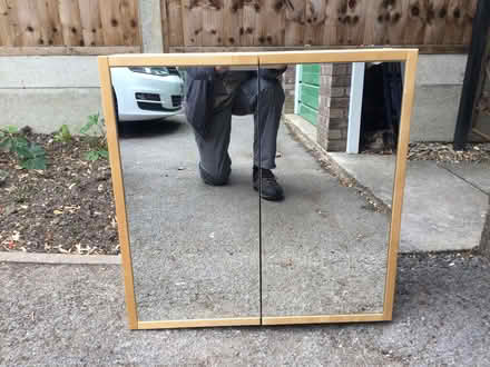 Photo of free Bathroom cabinet for a wall (Putnoe MK41) #1