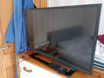 Photo of free 32" Toshiba TV (Fareham PO16) #1