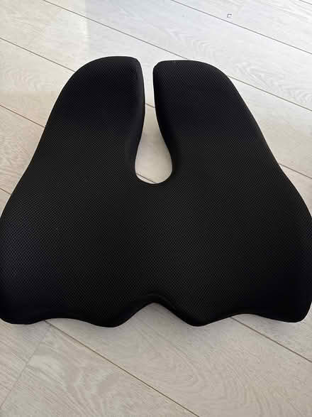 Photo of free Coccyx relief cushion (South Norwood SE25) #1