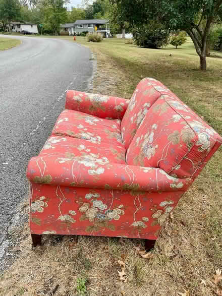 Photo of free couch (Glencliff Estates) #3