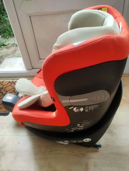 Photo of free Cybex Sirona Gi i-Size car seat (Southport PR8) #2