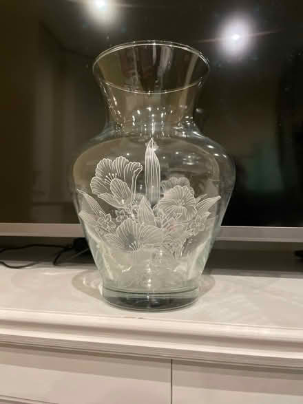 Photo of free Etched glass vase (Anerley SE20) #1