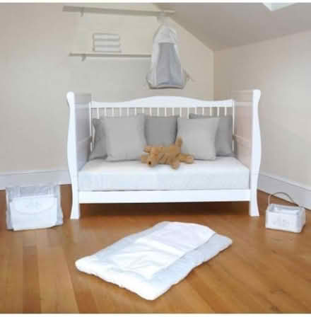 Photo of free Baby/toddler bed (Camberwell SE5) #3