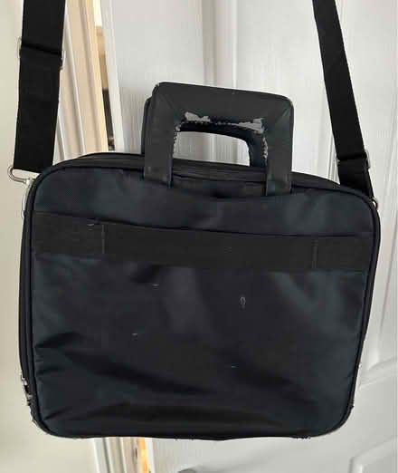 Photo of free Dell Laptop bag (Hazlemere HP15) #2