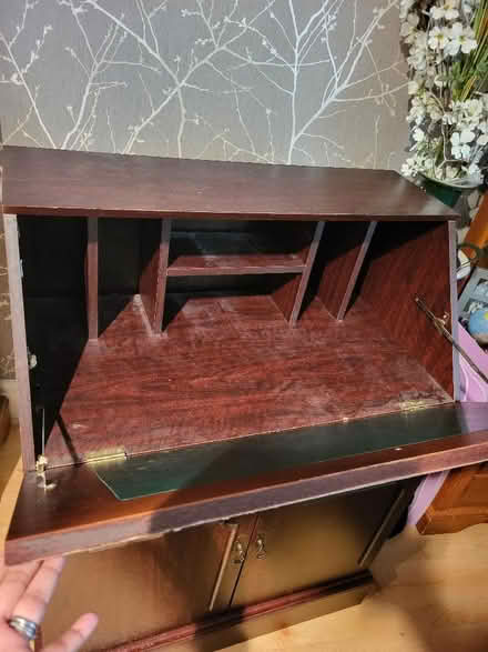 Photo of free Bureau desk unit (Round Green LU3) #2