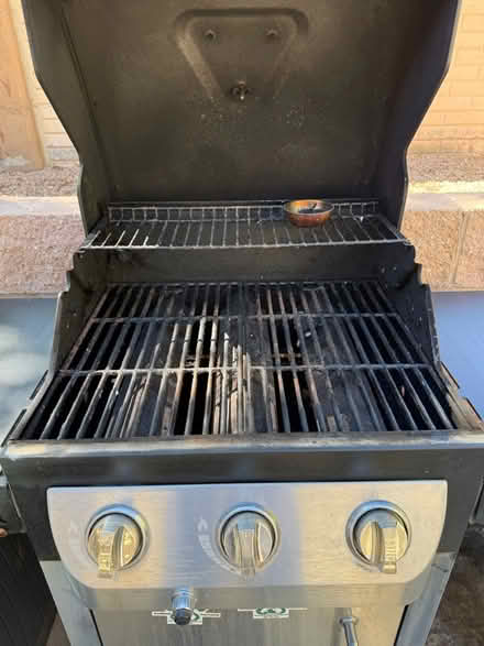 Photo of free Gas grill (Rio Rancho) #4
