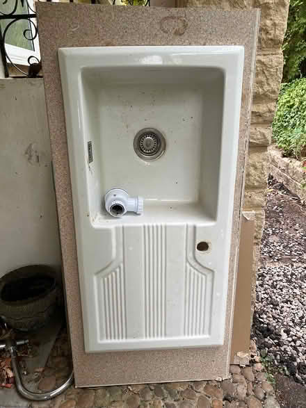Photo of free Ceramic sink and taps (Warminster BA12) #1
