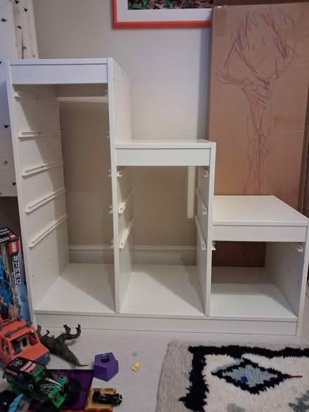 Photo of free Storage Unit for Toys (Whitecroft gardens TN4) #1