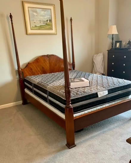 Photo of free Queen 4-poster bed (Carmel, by Palladium) #1