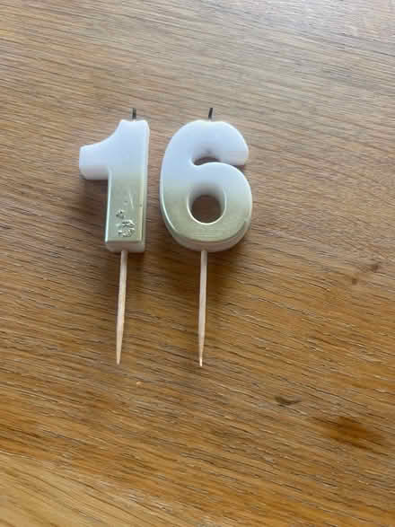 Photo of free Gold & White no 16 birthday candles (Upper Wolvercote OX2) #1