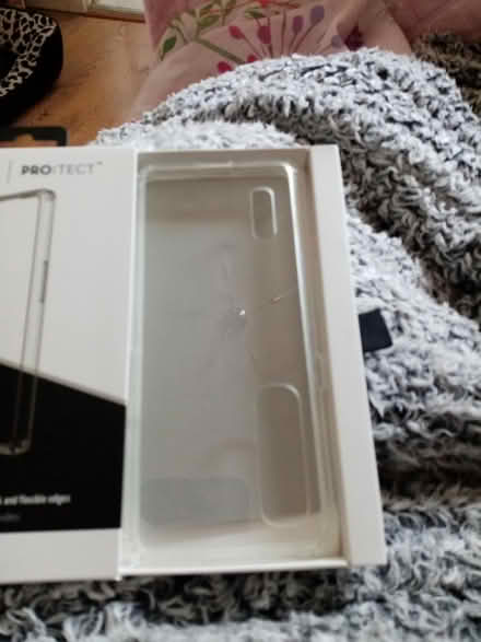 Photo of free Hybrid protective case (Luton LU1) #2