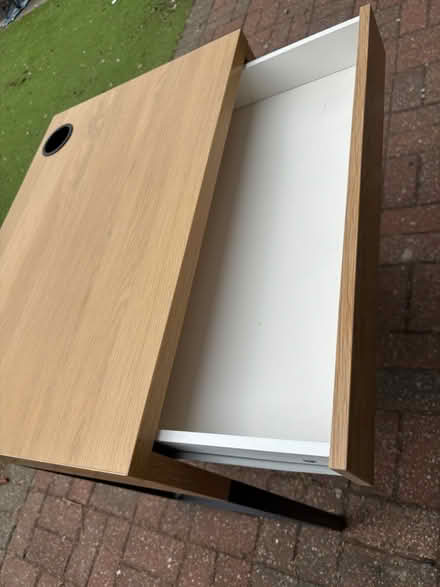 Photo of free Desk (Waltham Abbey EN9) #2