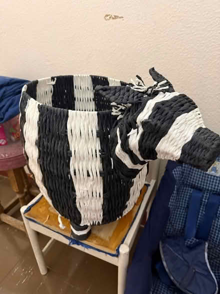 Photo of free Zebra toy (or other) storage (SW1V 2SW) #1