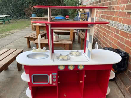Photo of free Child’s play kitchen (Reading West RG1) #1