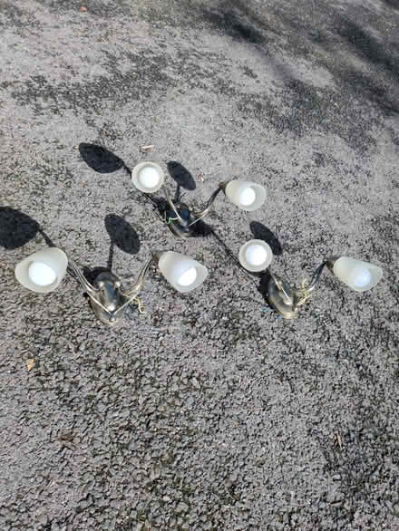 Photo of free 3 sets of wall lights with bulbs (Codnor DE5) #2