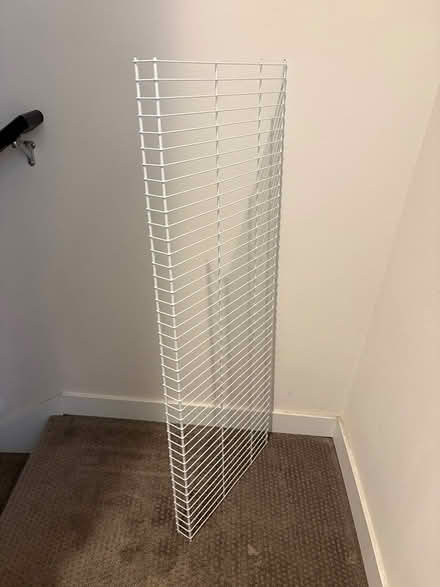 Photo of free wire shelf section (Ballard) #2