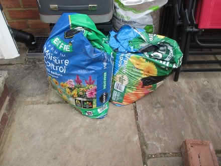 Photo of free Bagged Hardcore/Concrete-Sand Mix (Hitchin SG4) #2