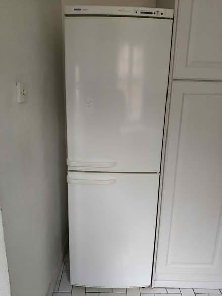 Photo of free Fridge freezer (Elstree WD6) #1