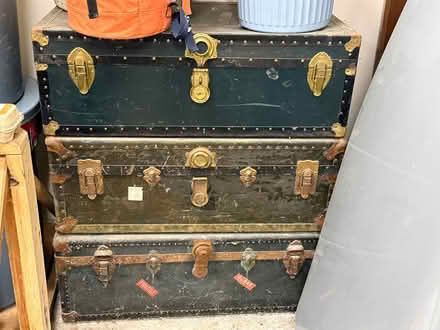 Photo of free 3 steamer trunks (2 are vintage) (Issaquah) #1
