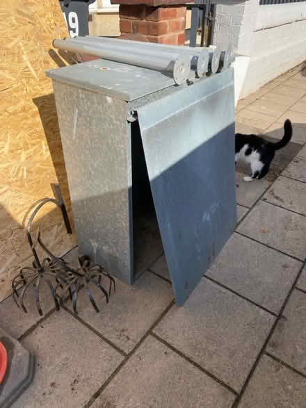Photo of free Metal cabinet (Ng17 2ds) #1