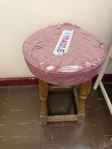 Photo of free Bar stool needs reupholstering (SW1V 2SW) #1