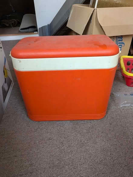 Photo of free 1970s Coolbox (East Greenwich) #1
