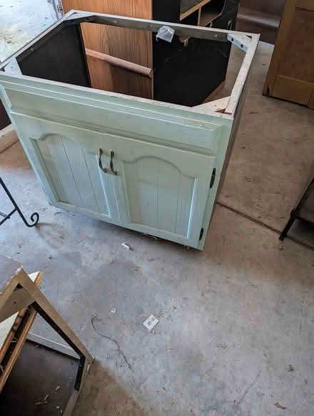 Photo of free bathroom vanity (Northwest Indianapolis) #1