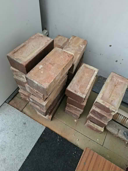 Photo of free Used bricks (Welling DA16) #1