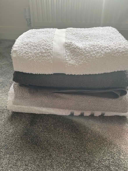 Photo of free 6 Bath Towels (Eastcote HA4) #1