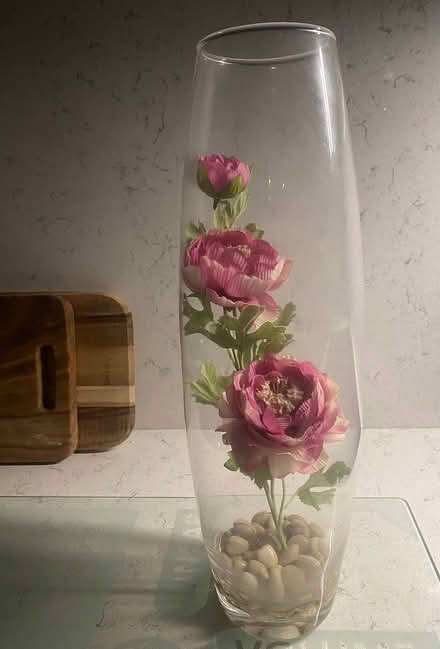 Photo of free decorative glass vase with flowers (North Watford WD24) #1
