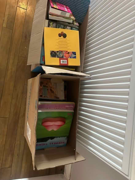 Photo of free Lots of crockery, books, dvds, cds, vases etc (Ealing W5) #2