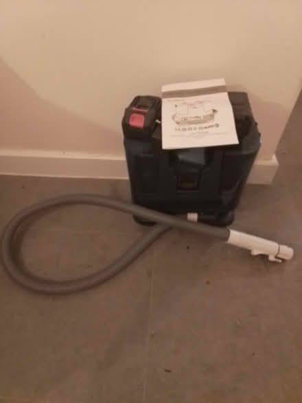 Photo of free Carpet cleaner (OX7 5WB) #1