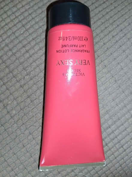 Photo of free Victoria’s Secret Luxe Lotion (07075 - Wood Ridge) #1