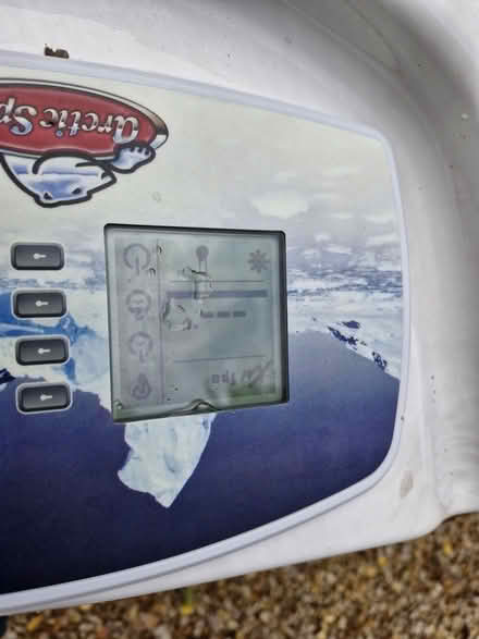 Photo of free Hot tub (Cowden park FK10) #4