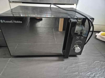 Photo of free Microwave - Black Russell Hobbs (Canary Wharf E14) #1