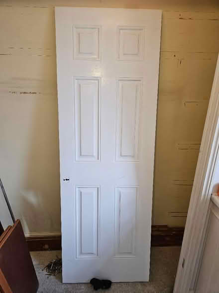 Photo of free Painted interior door (Bussage GL6) #3
