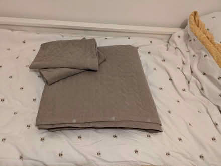 Photo of free Faux cord duvet set (Tranmere CH42) #1