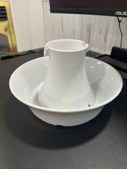 Photo of free Pet water fountain (Discovery Bay Ajax) #1