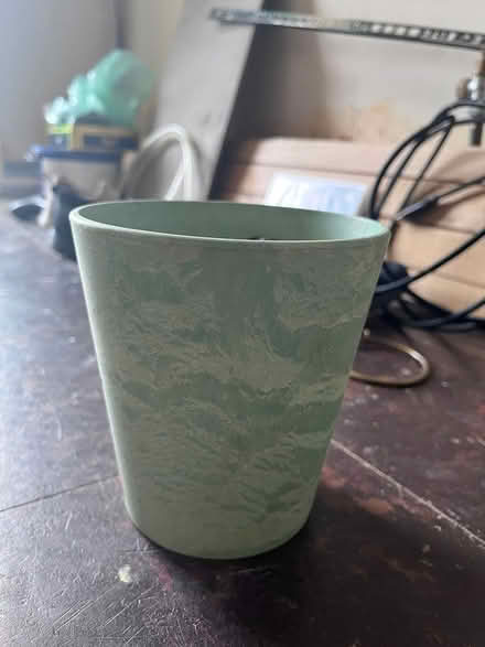 Photo of free Small green plant pot (Kennington, Oxford, OX1) #1